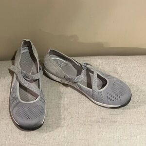 Dansko Haven Mary Jane Flats EUR 39, light grey